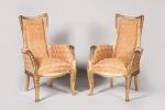 Louis Majorelle (1859-1926)
Paire de fauteuils en bois doré mouluré et...