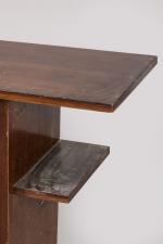 André Sornay (1902-2000) attribué à
Console en bois teinté acajou à...