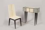 Ray et Youri Augusti
Ensemble de chambre comprenant une chaise haute...