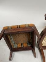 MEUBLE de MAITRISE  FAUTEUIL  en bois sculpté à...