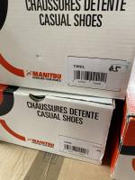 Ensemble de paires de CHAUSSURES : 
- Manitou, chaussures de...