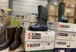 AIGLE. Ensemble de paires de BOTTES, dont : 
- PARTHENAY...