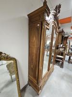 Armoire à deux portes miroirs 
Travail vers 1900
H : 283...