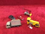 5 Dinky Toys France: 1 rouleau Richier 90A, 1 Simca...