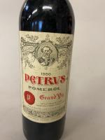 Une BOUTEILLE de PETRUS pomerol 1986.