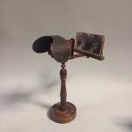 Un STEREOSCOPE  de la marque  BARNE ET BOUCHER,...