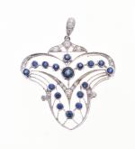 PENDENTIF de style Art Nouveau en or gris 750 °/°°...