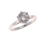 BAGUE solitaire en or gris 750 °/°° et platine sertie...