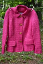 Guy LAROCHE. Veste en tweed rose réhaussée de lurex à...