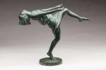 Alexandre Maspoli (1875- ?). « Danseuse », Sujet en bronze à patine verte...