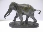 Antoine Louis Barye (1795-1875). " Éléphant de Cochinchine ". Bronze...