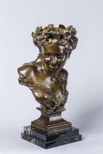 Jean-Baptiste CARPEAUX (1827-1875). "Le printemps n°1 ou Buste de Flore"....