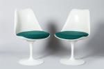 Eero SAARINEN (1910-1961). Deux chaises modèle " Tulipe " à...